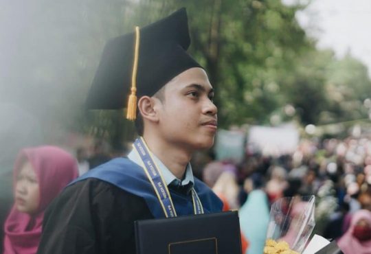 Assisting adults with autism transition from post-secondary into the workplace