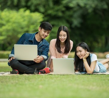 6 websites you can share with your newcomer clients