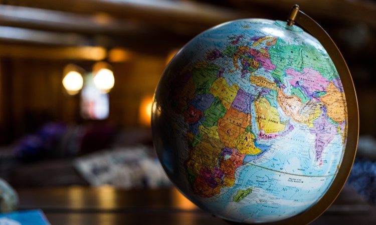 Canada’s diverse settlement services sector explained in new CERIC-funded research report