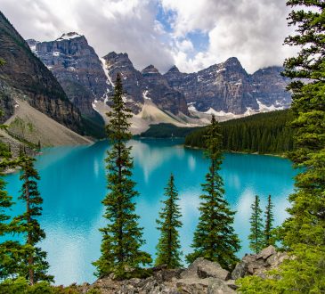 Moraine Lake, AB